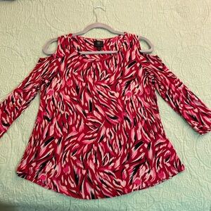 Long sleeves, cold shoulder